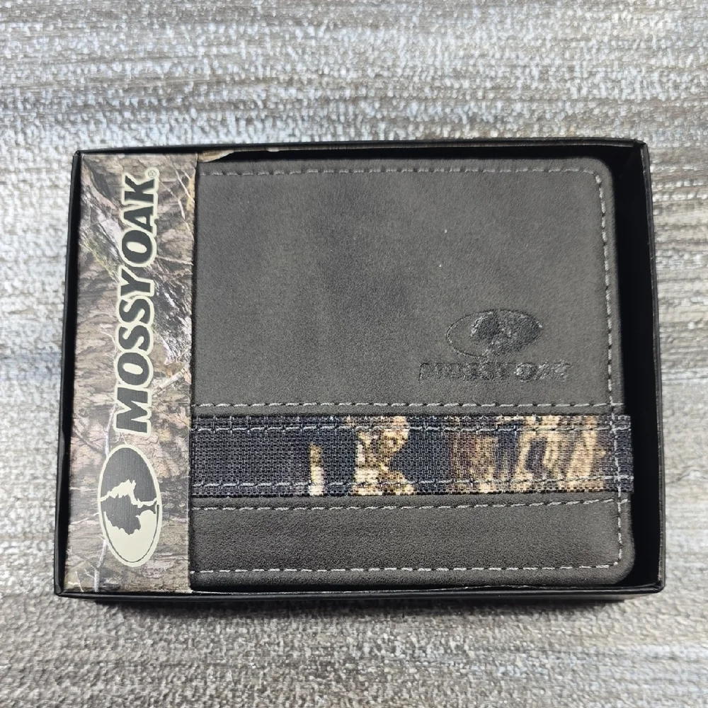 Mossy Oak Gray Bi‑Fold Wallet – Camo Stripe